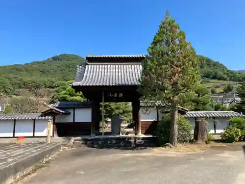 東光寺の山門