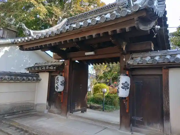 万代寺の山門・神門