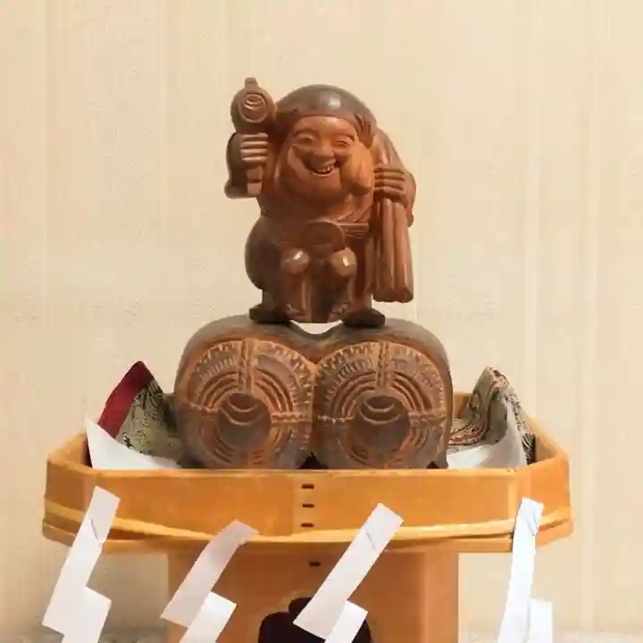 彌彦神社 (伊夜日子神社)の像