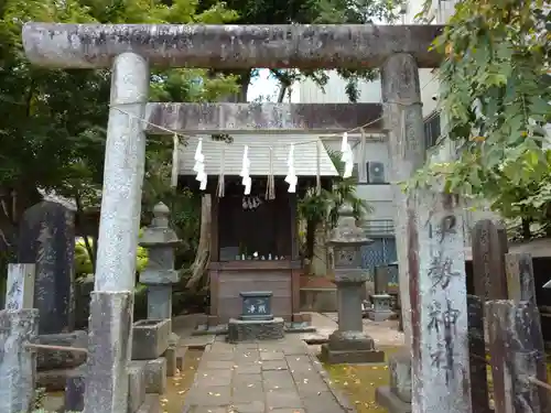 伊勢神社の鳥居