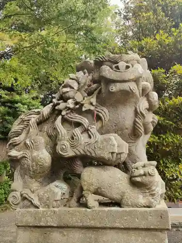 御宝殿熊野神社の狛犬