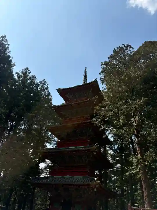 日光東照宮の{uncategorized: "未分類", other: "その他", undefined: "問題あり", building: "その他建物", grave: "お墓", sacred_gate: "鳥居", guardian: "狛犬", statue: "像", buddha: "仏像", history: "歴史", nature: "自然", garden: "庭園", animal: "動物", pagoda: "塔", temizu: "手水舎", mountain_gate: "山門・神門", sanctuary: "本殿・本堂", subordinate: "末社・摂社", art: "芸術", scenery: "景色", jizo: "地蔵", ema: "絵馬", goshuin: "御朱印", omikuji: "おみくじ", items: "授与品その他", amulet: "お守り", goshuincho: "御朱印帳", eats: "食事", festival: "お祭り", votive_dance: "神楽", shichigosan: "七五三参", wedding: "結婚式", experience: "体験その他", initially: "初詣", around: "周辺", anti_infection: "感染症対策"}