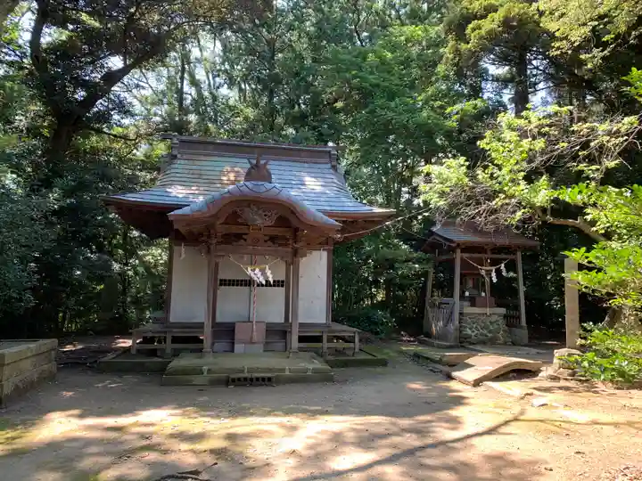子鍬倉神社の末社・摂社