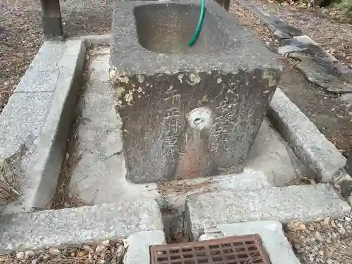 二ツ杁神明社の手水舎