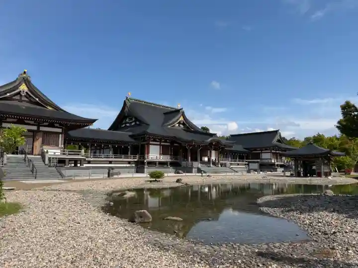 倶利迦羅不動寺鳳凰殿(石川県)