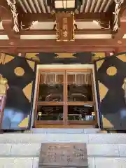 諏訪神社の本殿