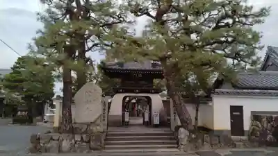 満月寺（浮御堂）の山門・神門