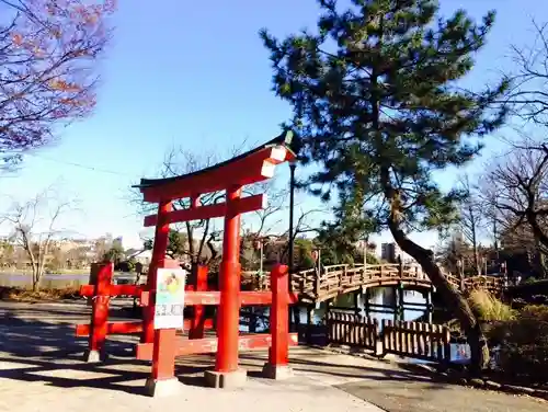 千束八幡神社の鳥居