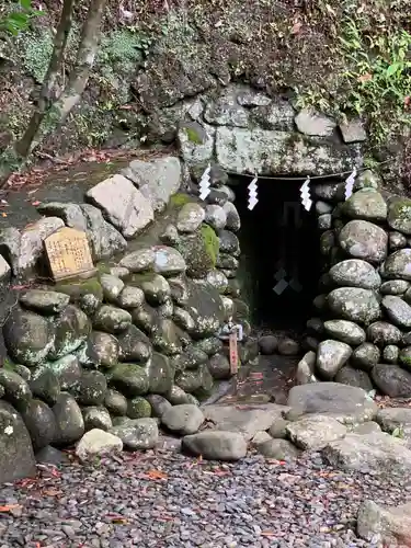 安房神社の末社