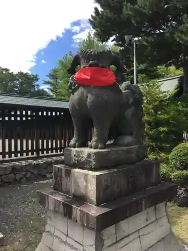 札幌護國神社の狛犬