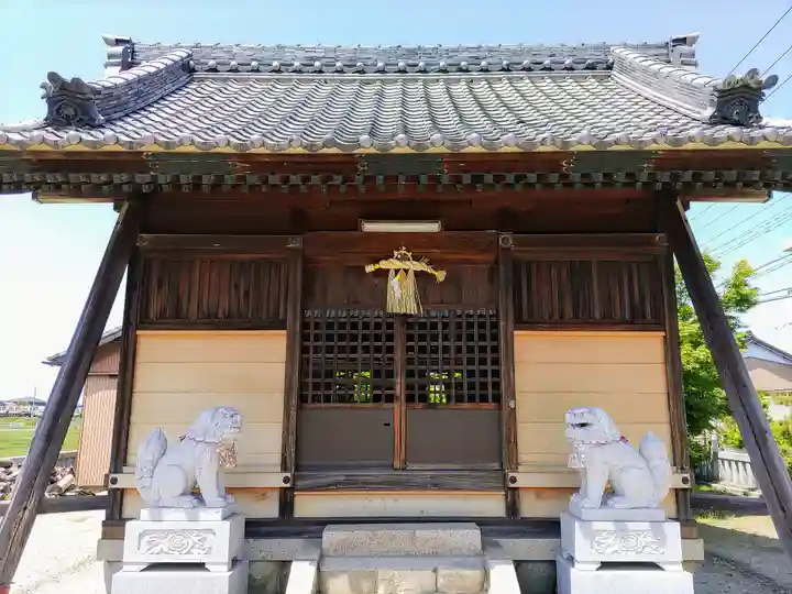 神明社(四郎兵衛)の本殿・本堂