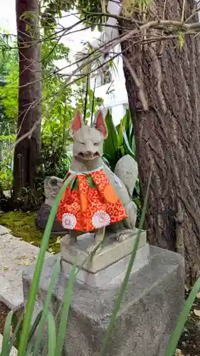 五十稲荷神社(栄寿稲荷神社)の狛犬
