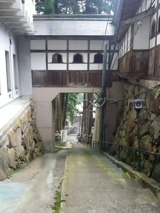 本瀧寺のその他建物