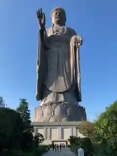 東本願寺本廟 牛久浄苑（牛久大仏）の仏像