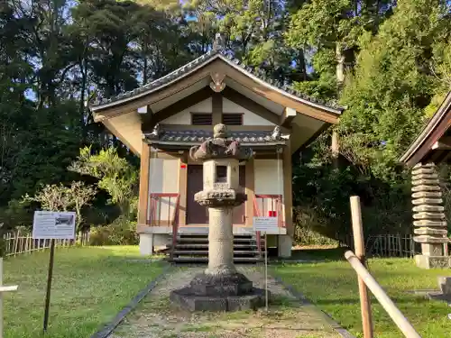 御靈神社（旧燈明寺跡）のその他建物