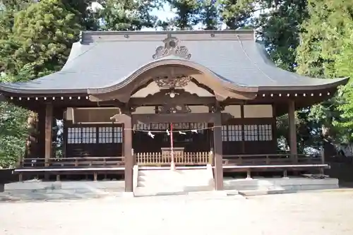 諏訪神社の本殿