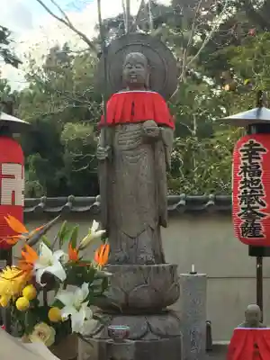 華厳寺（鈴虫寺）の地蔵