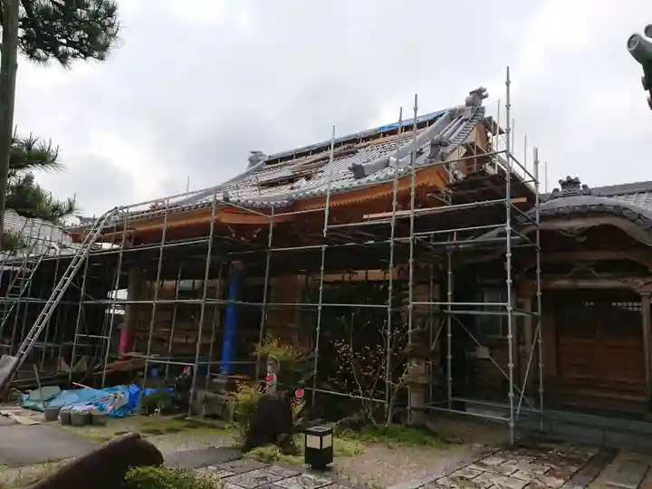 洞隣寺の本殿・本堂