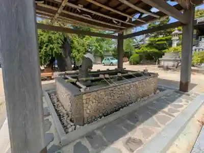岡崎天満宮の{uncategorized: "未分類", other: "その他", undefined: "問題あり", building: "その他建物", grave: "お墓", sacred_gate: "鳥居", guardian: "狛犬", statue: "像", buddha: "仏像", history: "歴史", nature: "自然", garden: "庭園", animal: "動物", pagoda: "塔", temizu: "手水舎", mountain_gate: "山門・神門", sanctuary: "本殿・本堂", subordinate: "末社・摂社", art: "芸術", scenery: "景色", jizo: "地蔵", ema: "絵馬", goshuin: "御朱印", omikuji: "おみくじ", items: "授与品その他", amulet: "お守り", goshuincho: "御朱印帳", eats: "食事", festival: "お祭り", votive_dance: "神楽", shichigosan: "七五三参", wedding: "結婚式", experience: "体験その他", initially: "初詣", around: "周辺", anti_infection: "感染症対策"}