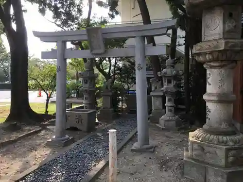 御霊神社の鳥居