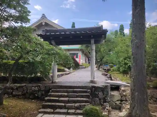 永澤寺の山門