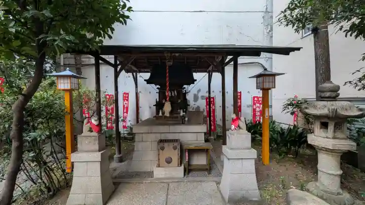 明徳稲荷神社の{uncategorized: "未分類", other: "その他", undefined: "問題あり", building: "その他建物", grave: "お墓", sacred_gate: "鳥居", guardian: "狛犬", statue: "像", buddha: "仏像", history: "歴史", nature: "自然", garden: "庭園", animal: "動物", pagoda: "塔", temizu: "手水舎", mountain_gate: "山門・神門", sanctuary: "本殿・本堂", subordinate: "末社・摂社", art: "芸術", scenery: "景色", jizo: "地蔵", ema: "絵馬", goshuin: "御朱印", omikuji: "おみくじ", items: "授与品その他", amulet: "お守り", goshuincho: "御朱印帳", eats: "食事", festival: "お祭り", votive_dance: "神楽", shichigosan: "七五三参", wedding: "結婚式", experience: "体験その他", initially: "初詣", around: "周辺", anti_infection: "感染症対策"}