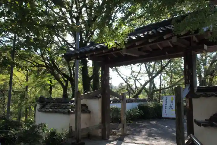 根来寺の山門・神門