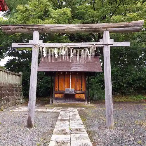 美濃輪稲荷神社の鳥居