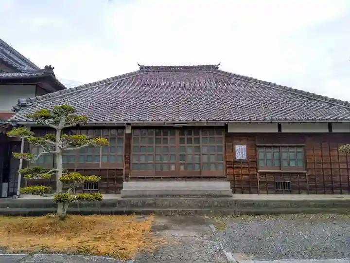 岡川寺の本殿・本堂