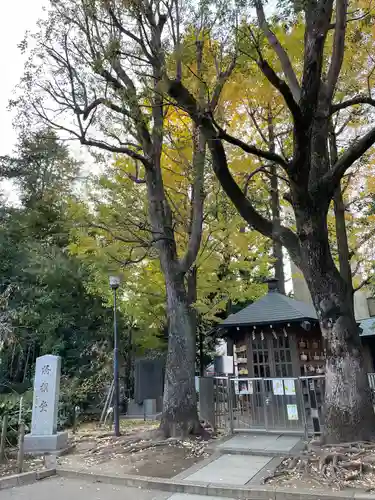 鳩森八幡神社の末社・摂社