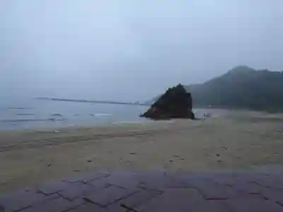 稲佐の浜 弁天島(島根県)