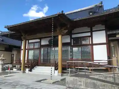 月輪寺の本殿・本堂