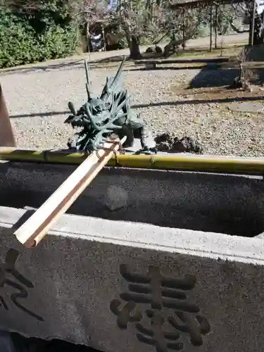 女化神社の手水舎