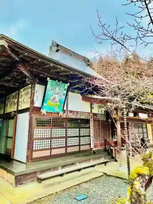 卜雲寺の{uncategorized: "未分類", other: "その他", undefined: "問題あり", building: "その他建物", grave: "お墓", sacred_gate: "鳥居", guardian: "狛犬", statue: "像", buddha: "仏像", history: "歴史", nature: "自然", garden: "庭園", animal: "動物", pagoda: "塔", temizu: "手水舎", mountain_gate: "山門・神門", sanctuary: "本殿・本堂", subordinate: "末社・摂社", art: "芸術", scenery: "景色", jizo: "地蔵", ema: "絵馬", goshuin: "御朱印", omikuji: "おみくじ", items: "授与品その他", amulet: "お守り", goshuincho: "御朱印帳", eats: "食事", festival: "お祭り", votive_dance: "神楽", shichigosan: "七五三参", wedding: "結婚式", experience: "体験その他", initially: "初詣", around: "周辺", anti_infection: "感染症対策"}