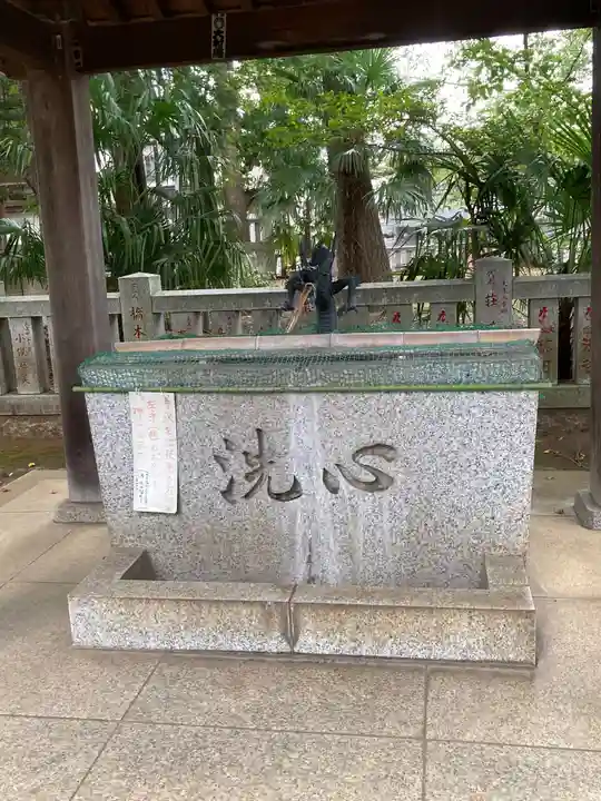 大泉氷川神社の手水舎