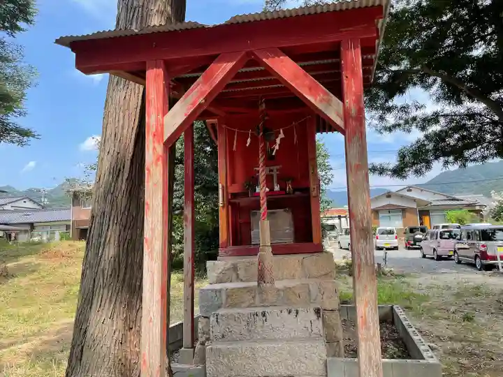 築山神社の末社・摂社