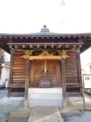 東三ツ木薬師堂の{uncategorized: "未分類", other: "その他", undefined: "問題あり", building: "その他建物", grave: "お墓", sacred_gate: "鳥居", guardian: "狛犬", statue: "像", buddha: "仏像", history: "歴史", nature: "自然", garden: "庭園", animal: "動物", pagoda: "塔", temizu: "手水舎", mountain_gate: "山門・神門", sanctuary: "本殿・本堂", subordinate: "末社・摂社", art: "芸術", scenery: "景色", jizo: "地蔵", ema: "絵馬", goshuin: "御朱印", omikuji: "おみくじ", items: "授与品その他", amulet: "お守り", goshuincho: "御朱印帳", eats: "食事", festival: "お祭り", votive_dance: "神楽", shichigosan: "七五三参", wedding: "結婚式", experience: "体験その他", initially: "初詣", around: "周辺", anti_infection: "感染症対策"}
