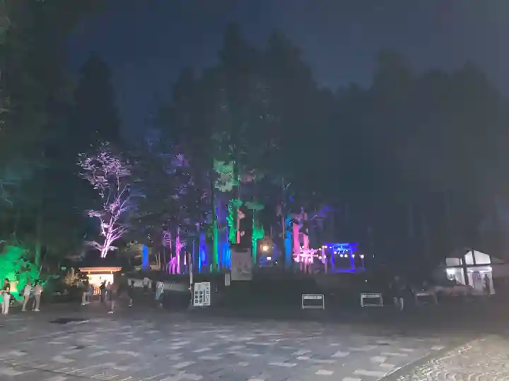 諏訪大社下社秋宮(長野県)