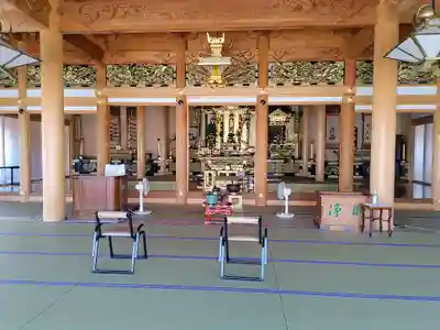 西光寺の本殿・本堂