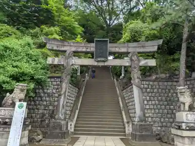 品川神社の鳥居