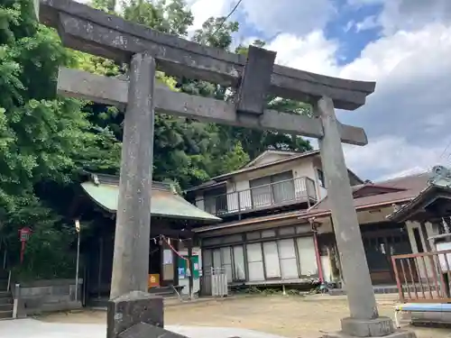 冨塚八幡宮の鳥居