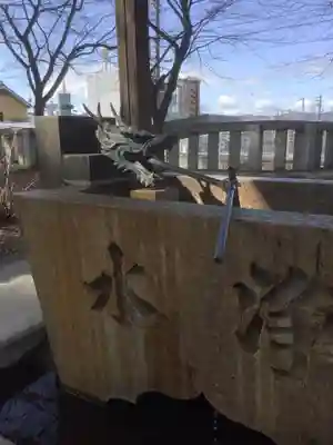 本土神社の手水舎