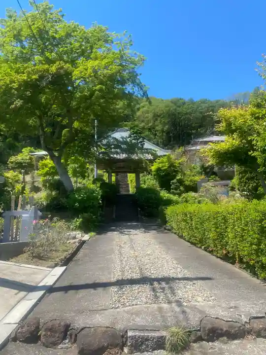 玉巌寺の{uncategorized: "未分類", other: "その他", undefined: "問題あり", building: "その他建物", grave: "お墓", sacred_gate: "鳥居", guardian: "狛犬", statue: "像", buddha: "仏像", history: "歴史", nature: "自然", garden: "庭園", animal: "動物", pagoda: "塔", temizu: "手水舎", mountain_gate: "山門・神門", sanctuary: "本殿・本堂", subordinate: "末社・摂社", art: "芸術", scenery: "景色", jizo: "地蔵", ema: "絵馬", goshuin: "御朱印", omikuji: "おみくじ", items: "授与品その他", amulet: "お守り", goshuincho: "御朱印帳", eats: "食事", festival: "お祭り", votive_dance: "神楽", shichigosan: "七五三参", wedding: "結婚式", experience: "体験その他", initially: "初詣", around: "周辺", anti_infection: "感染症対策"}