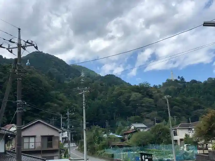 鳥居観音の周辺