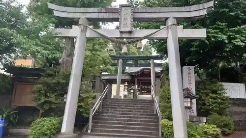 鳩ヶ谷氷川神社の鳥居