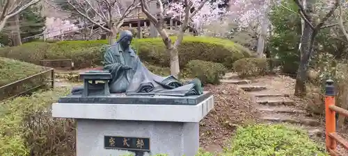 石山寺の像