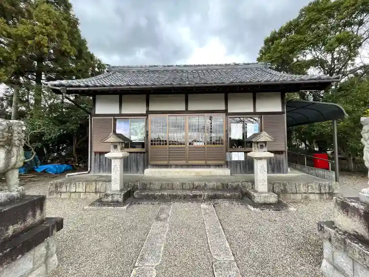 小松神社の本殿・本堂