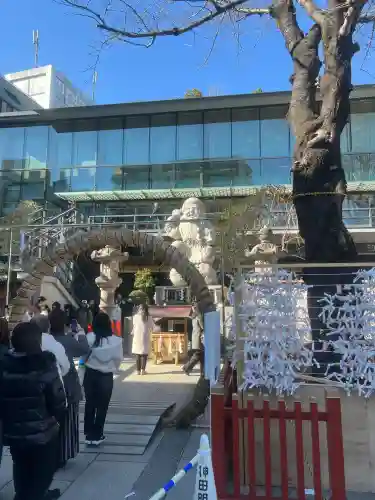 神田神社（神田明神）の{uncategorized: "未分類", other: "その他", undefined: "問題あり", building: "その他建物", grave: "お墓", sacred_gate: "鳥居", guardian: "狛犬", statue: "像", buddha: "仏像", history: "歴史", nature: "自然", garden: "庭園", animal: "動物", pagoda: "塔", temizu: "手水舎", mountain_gate: "山門・神門", sanctuary: "本殿・本堂", subordinate: "末社・摂社", art: "芸術", scenery: "景色", jizo: "地蔵", ema: "絵馬", goshuin: "御朱印", omikuji: "おみくじ", items: "授与品その他", amulet: "お守り", goshuincho: "御朱印帳", eats: "食事", festival: "お祭り", votive_dance: "神楽", shichigosan: "七五三参", wedding: "結婚式", experience: "体験その他", initially: "初詣", around: "周辺", anti_infection: "感染症対策"}