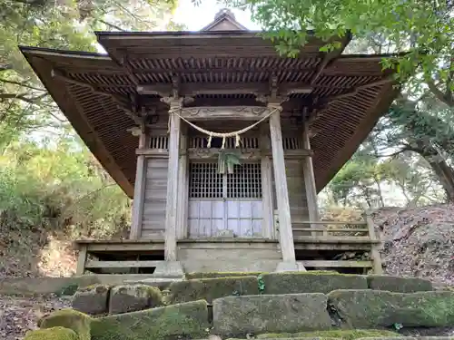 熊野神社の本殿・本堂