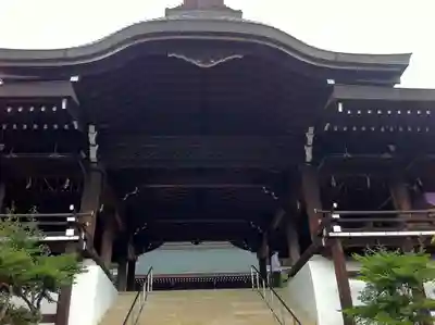 近江神宮の本殿・本堂